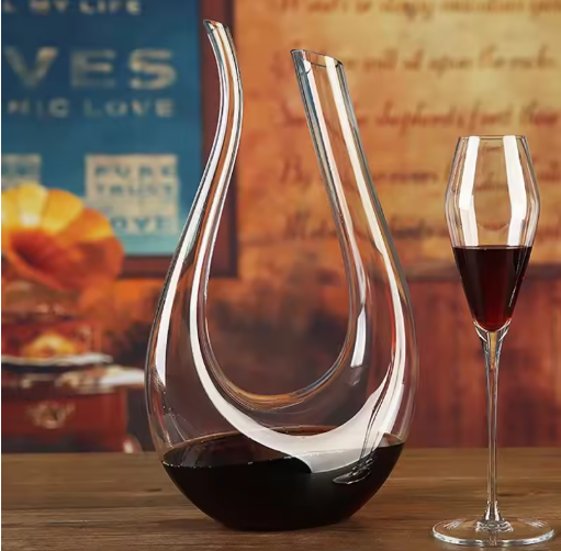 Elegant Crystal Wine Decanter — Premium Glass Aerator for Home & Entertaining