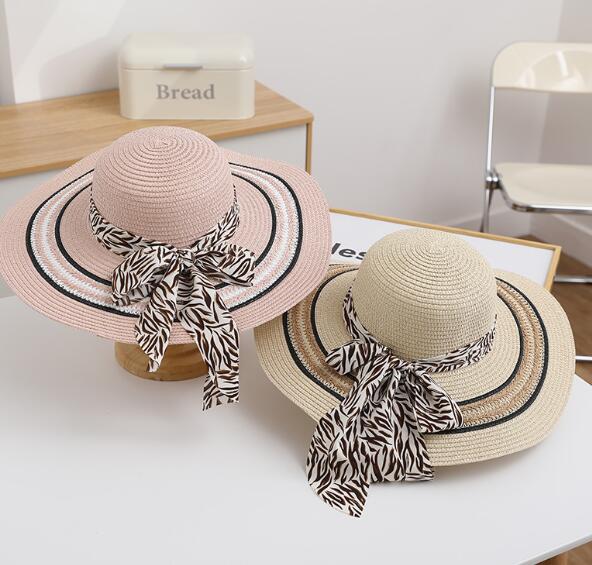 Trendy Foldable Beach Hat for Women — Stylish Summer Sun Hat