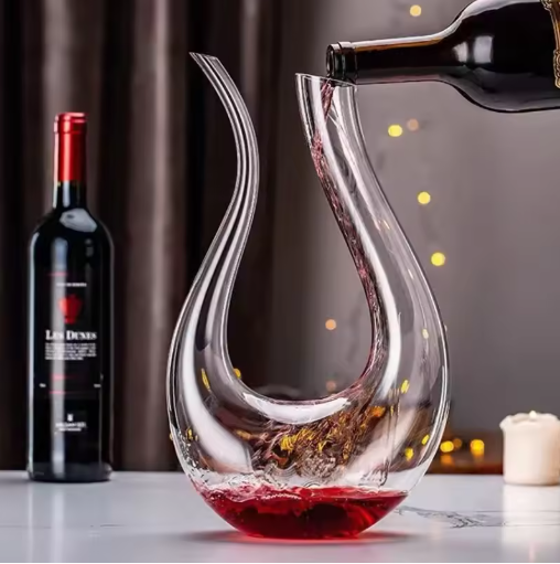 Elegant Crystal Wine Decanter — Premium Glass Aerator for Home & Entertaining