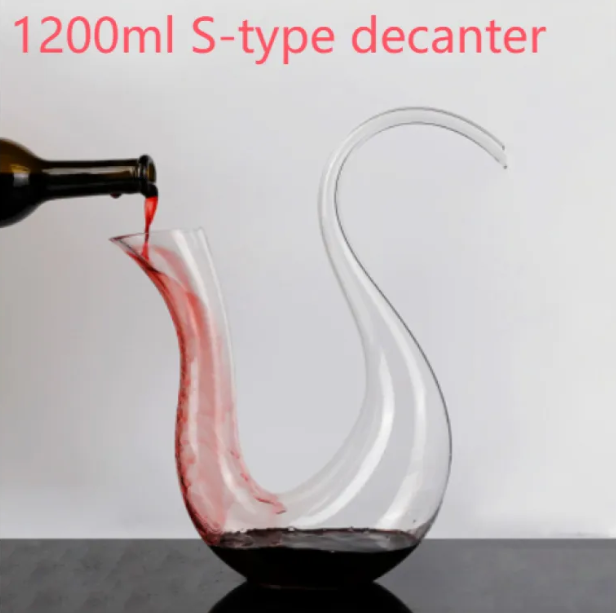 Elegant Crystal Wine Decanter — Premium Glass Aerator for Home & Entertaining